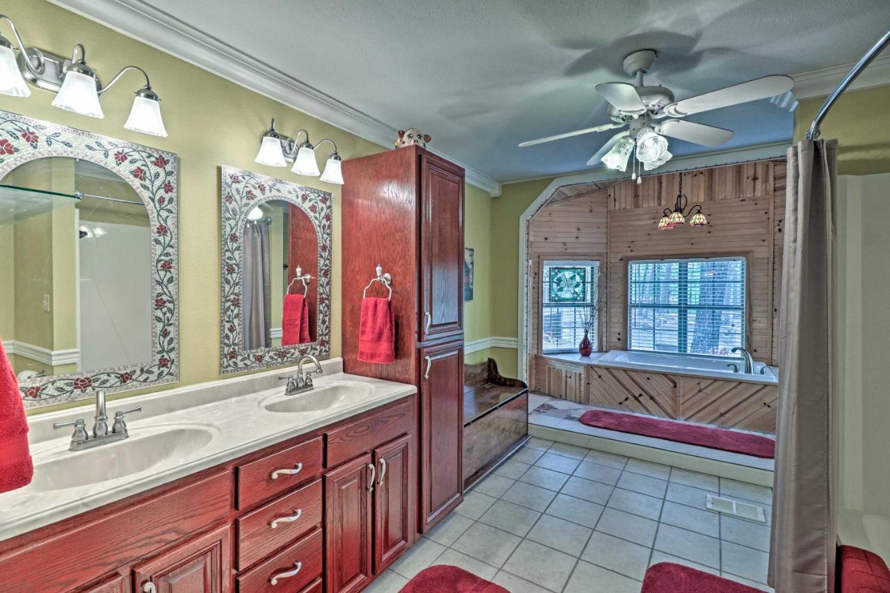 Villa Secluded Edgemont Getaway With Huge Outdoor Deck! Fairfield Bay Esterno foto