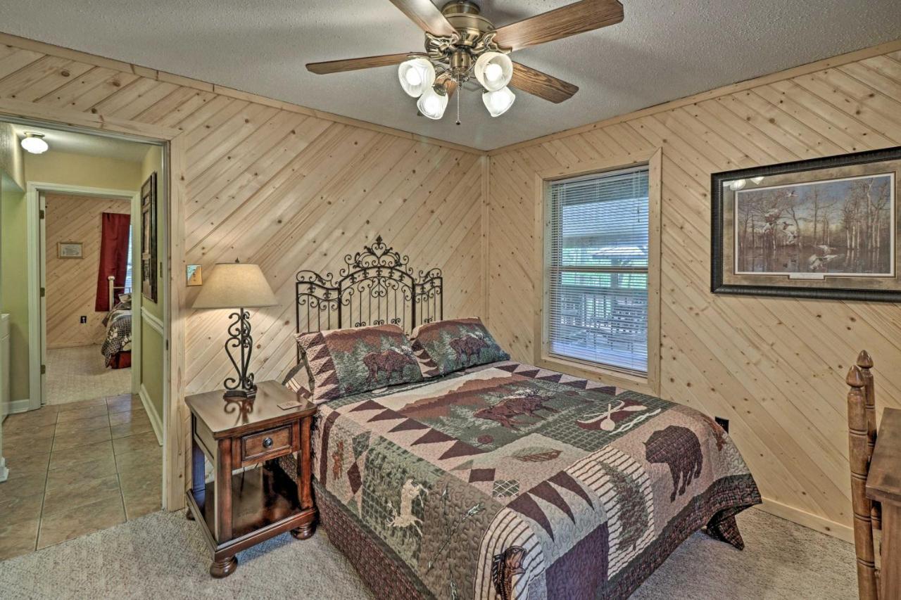 Villa Secluded Edgemont Getaway With Huge Outdoor Deck! Fairfield Bay Esterno foto